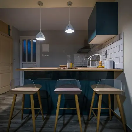 Jasmine - At The Heard Of Old Town