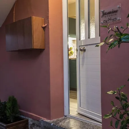 Apartment Jasmine - At The Heard Of Old Town Chania (Crete)