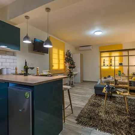 Jasmine - At The Heard Of Old Town Appartement *